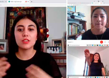 Alumnas de la UNAM presentan el primer examen profesional en línea